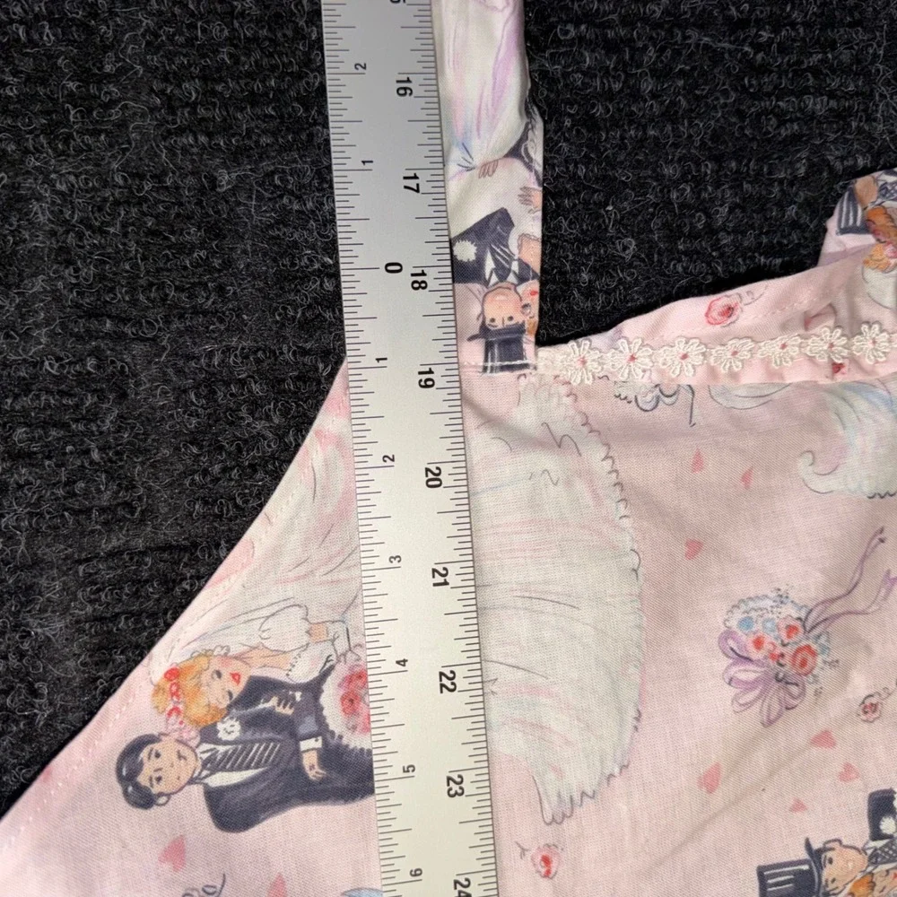Vintage Pink Bride Groom Novelty Print Apron Heart Cutout Lace Trim Coquette